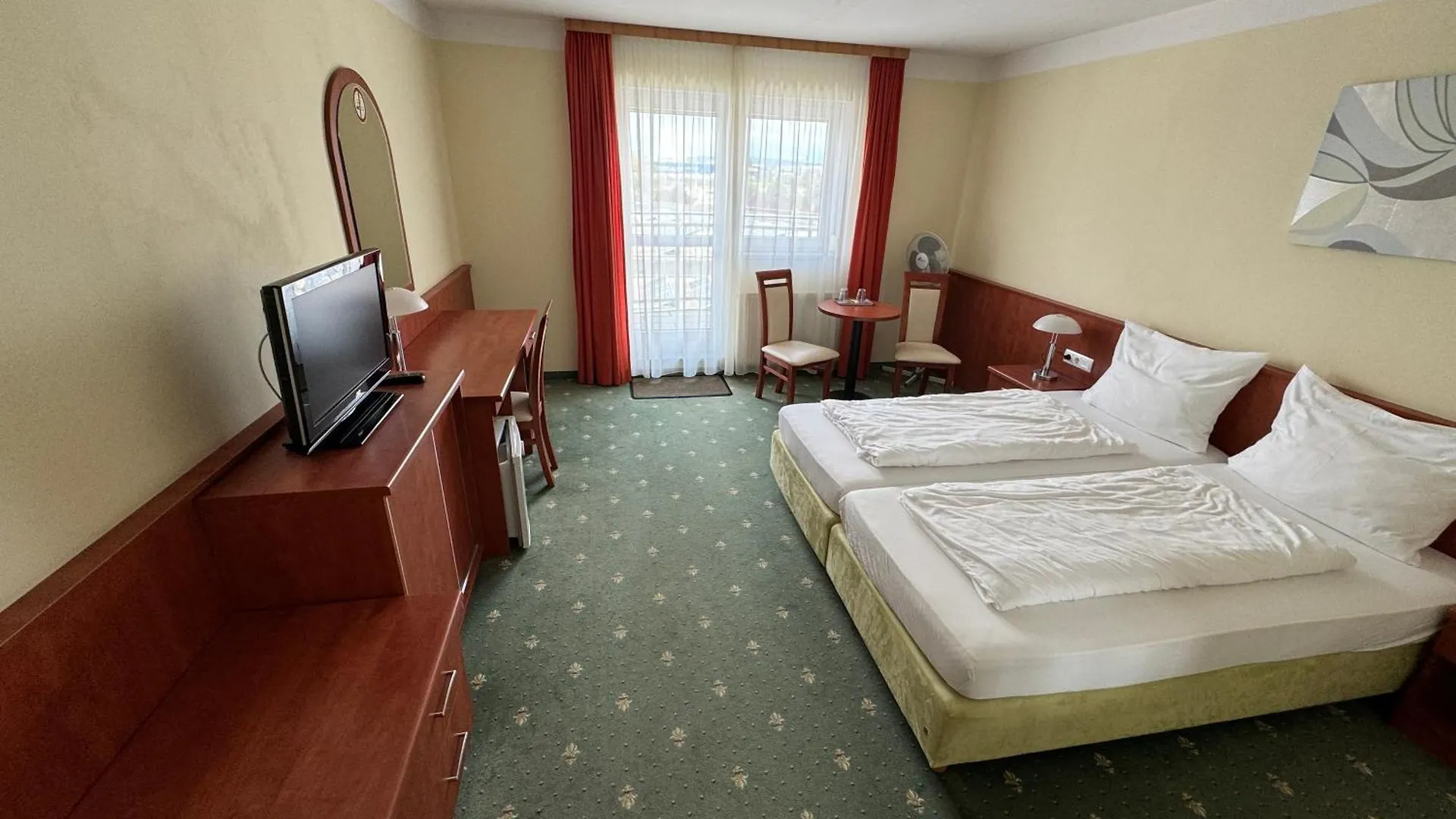 Hotel Breitenlee Vienna