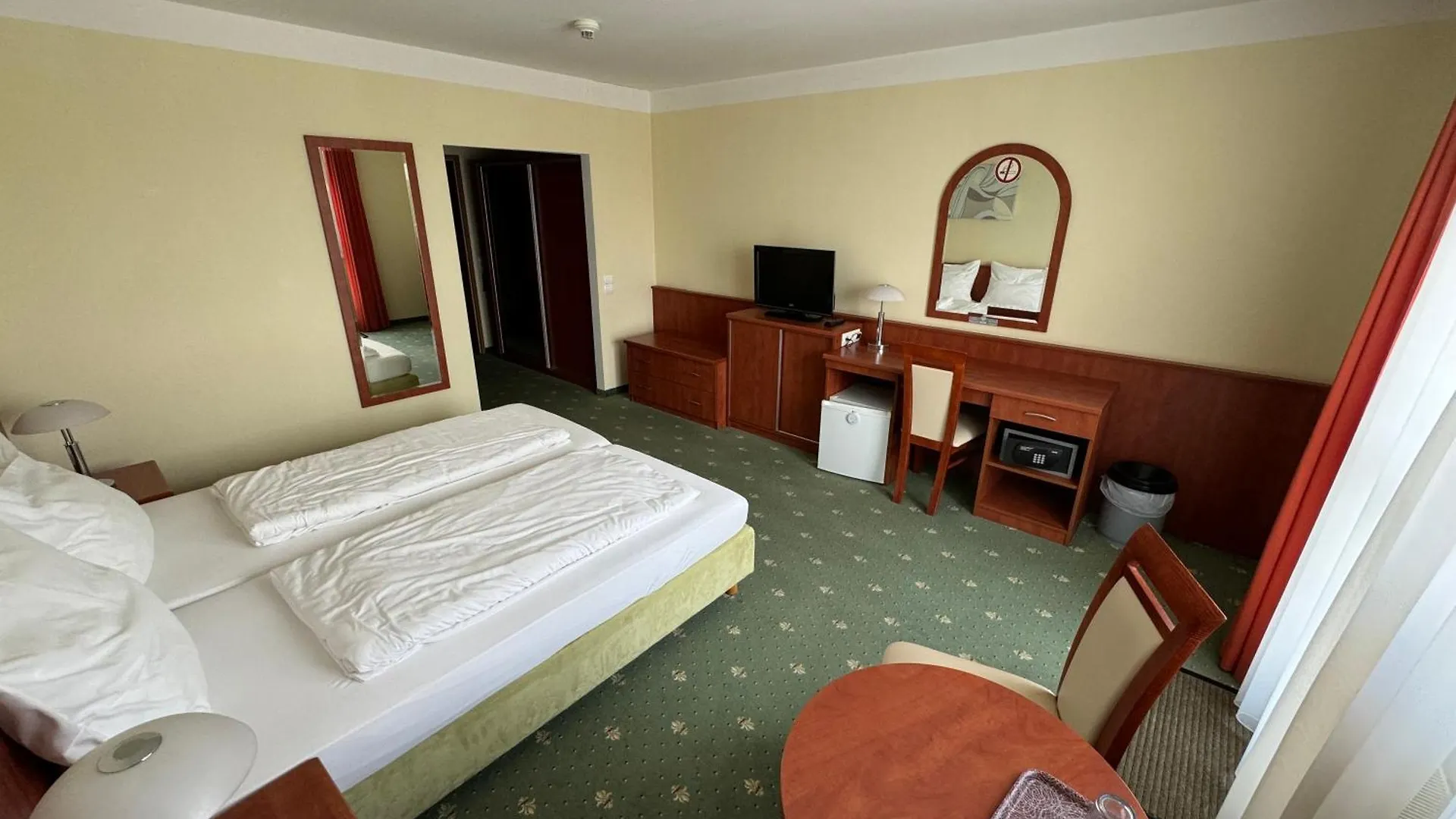 Hotel Breitenlee Vienna